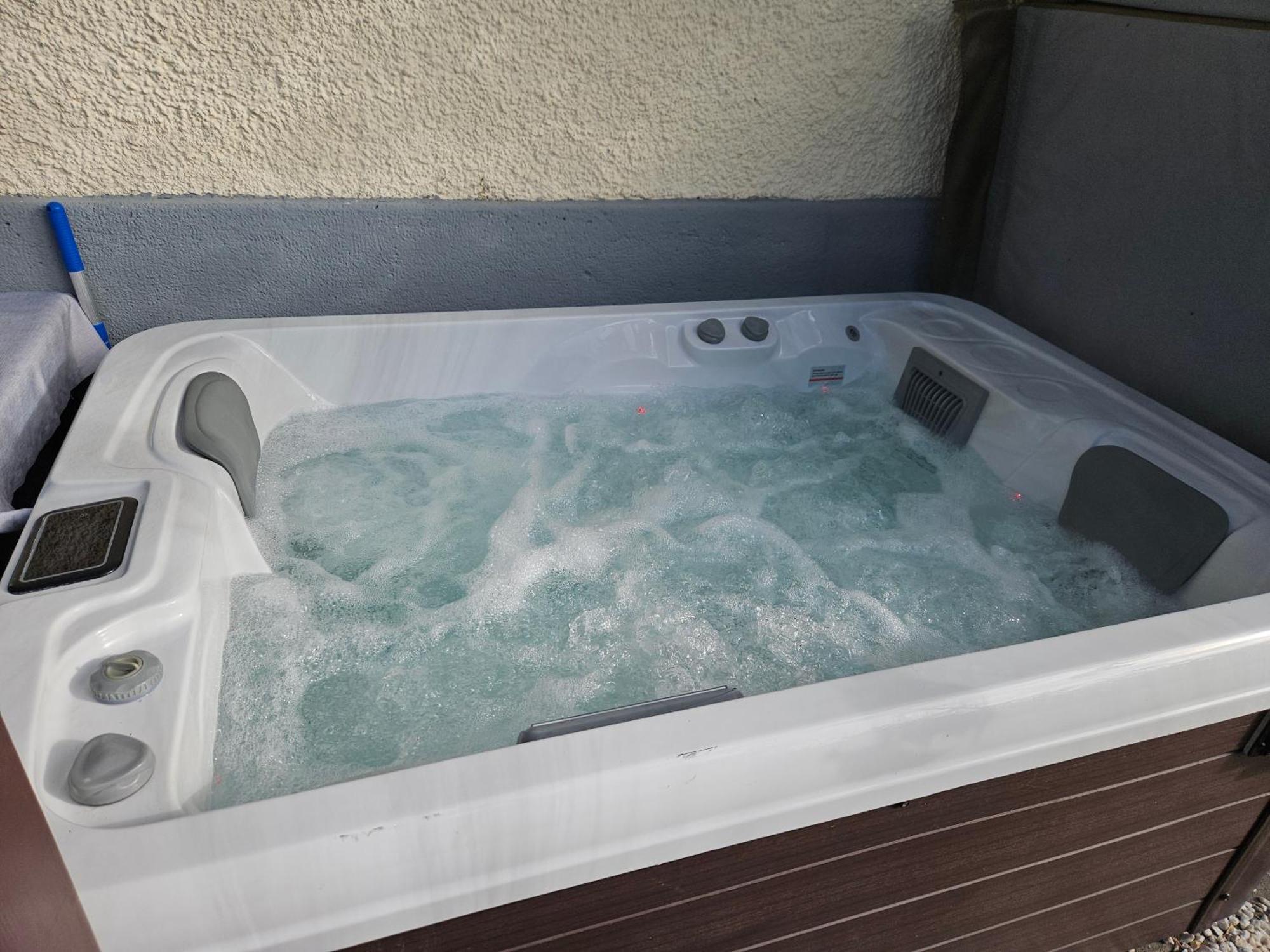 Premium Apartment Mit Privatem Whirlpool, Sauna, Garten Sankt Martin am Grimming 외부 사진